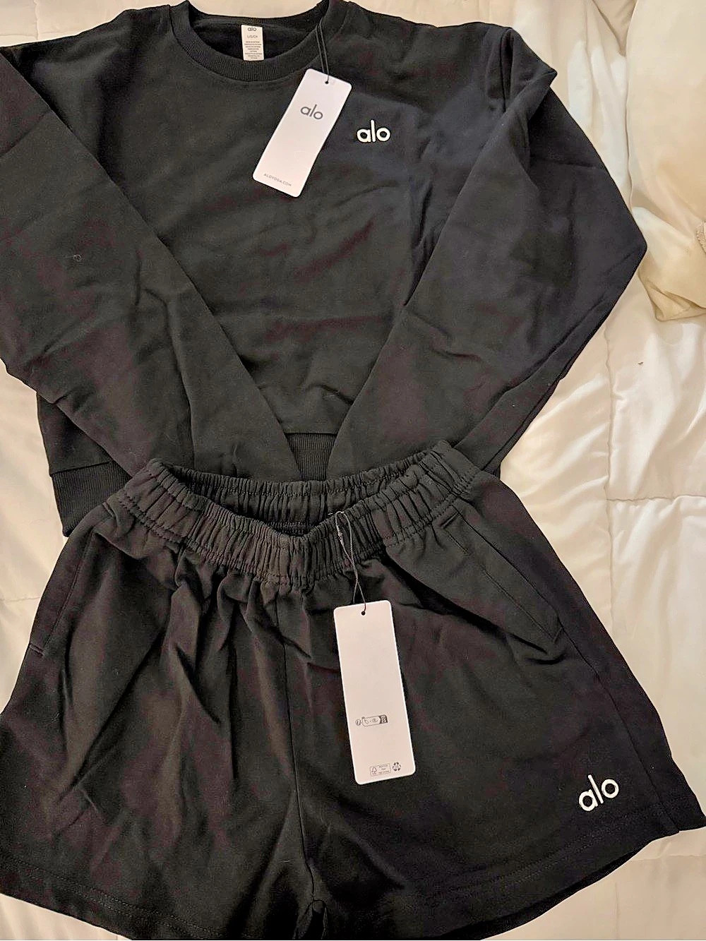 Alo Black Sweatshirt & Shorts Set Size Large NWT